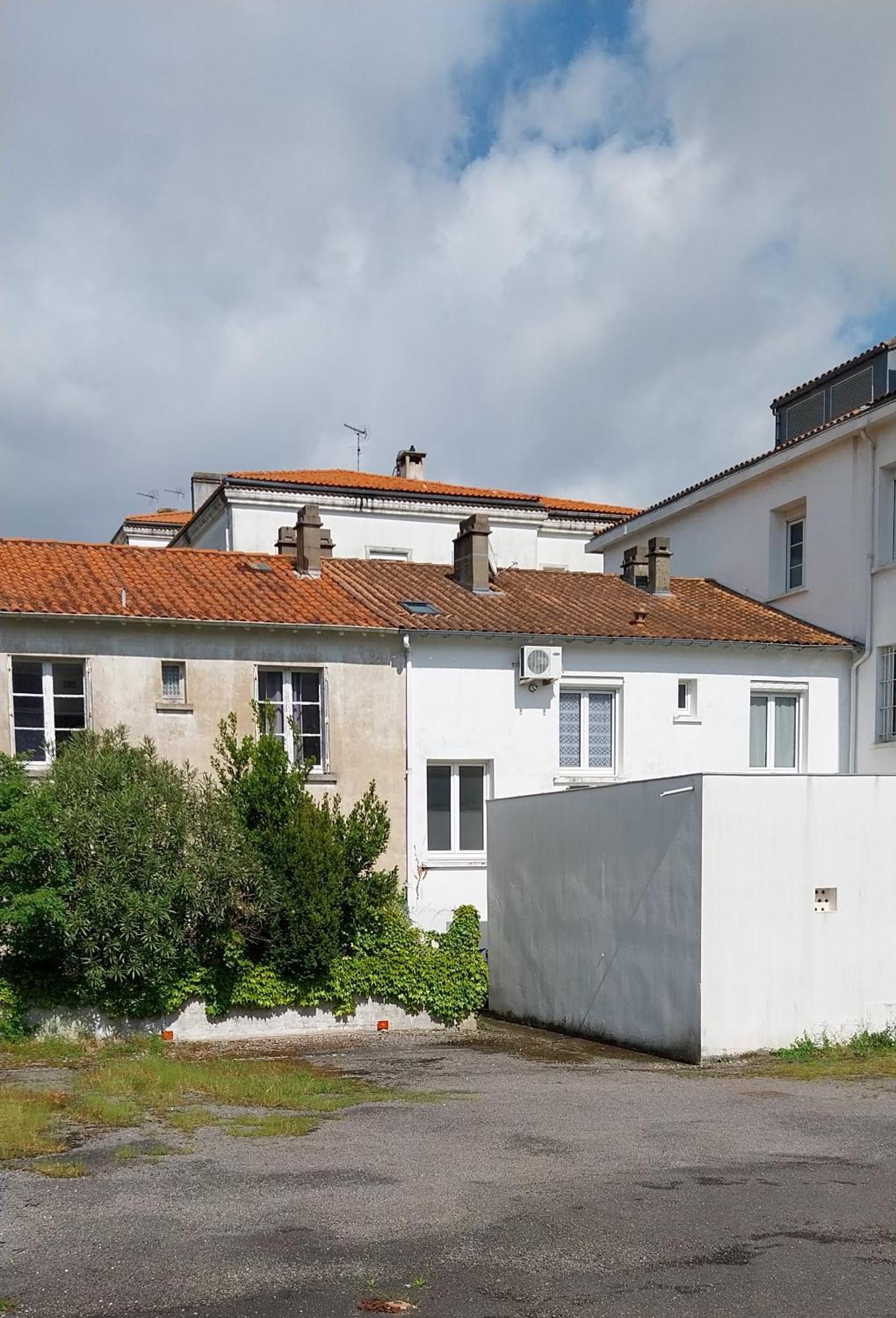 Maison De Ville Plein Centre, 3 Etoiles, A 200M De La Plage, Parking Prive, Wifi Royan Exterior foto